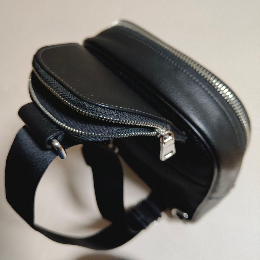 【極美品】COACH コーチ ボディバッグ　イーサンパック　黒　ブラック