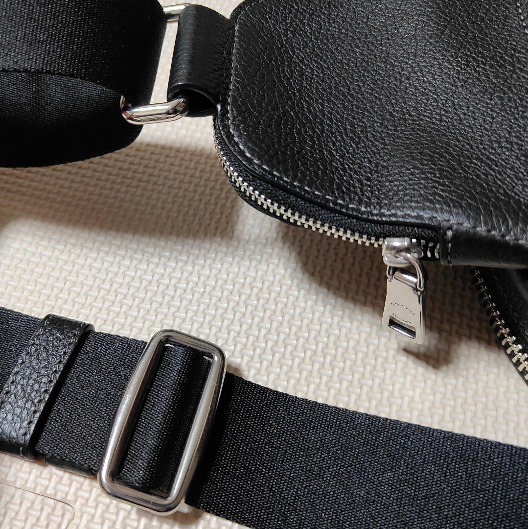 【極美品】COACH コーチ ボディバッグ　イーサンパック　黒　ブラック