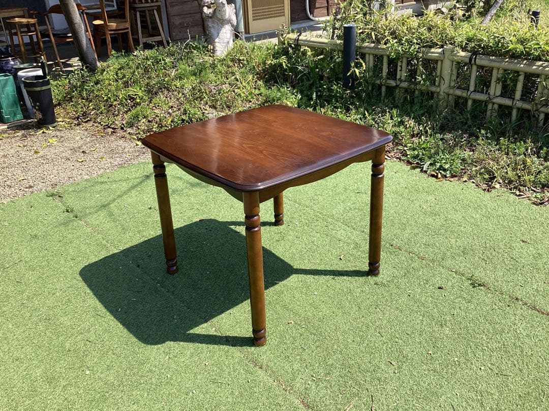 カリモク　ダイニングテーブル　テーブル　コロニアル