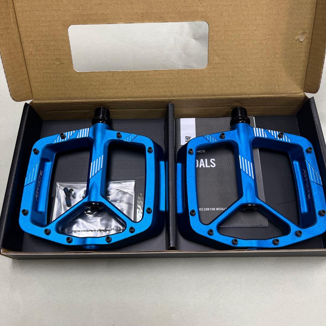 レースフェース AEFECT ペダル 未使用
