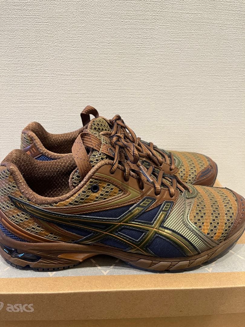 ASICS kikoコラボ　27cm
