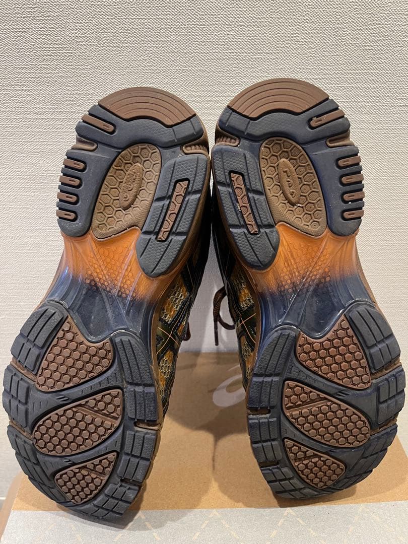 ASICS kikoコラボ　27cm