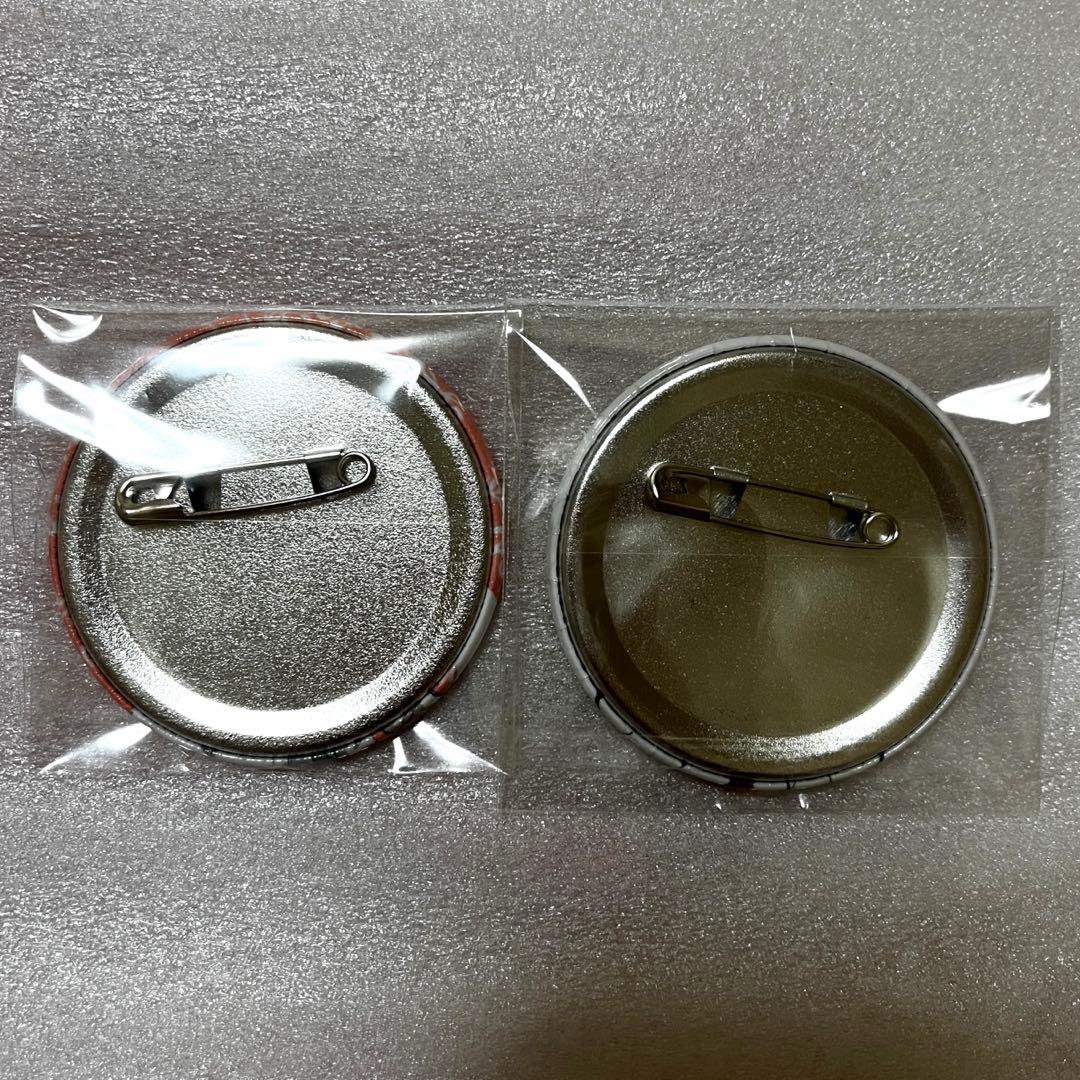 暗殺教室 赤羽業 缶バッジ ダッシュストア 白スーツ