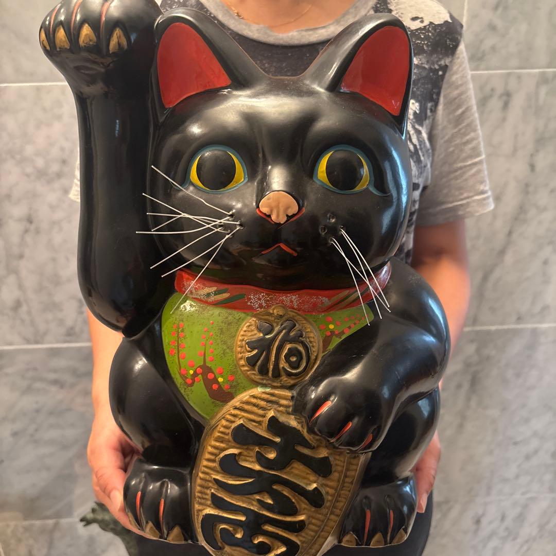 1950-60年代　瞳が美しく雰囲気抜群のふくよかな体型が可愛い特大招き猫