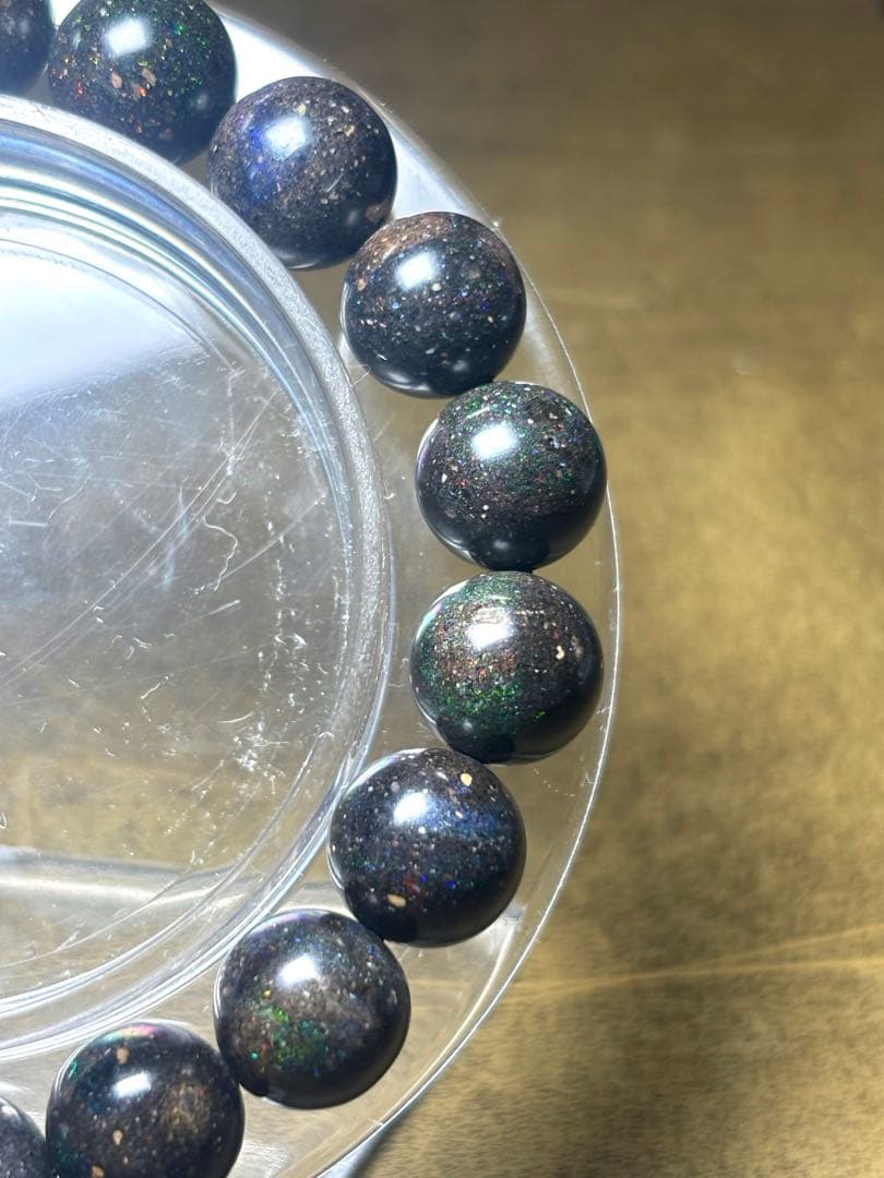 【新入荷】高品質　ブラックマトリックスオパールブレス10.2㎜（新品未使用）虹色