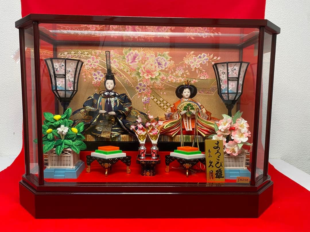 東京久月　雛人形ガラスケース入り親王飾り・間口約６３×奥行約２９×高さ約４４㎝