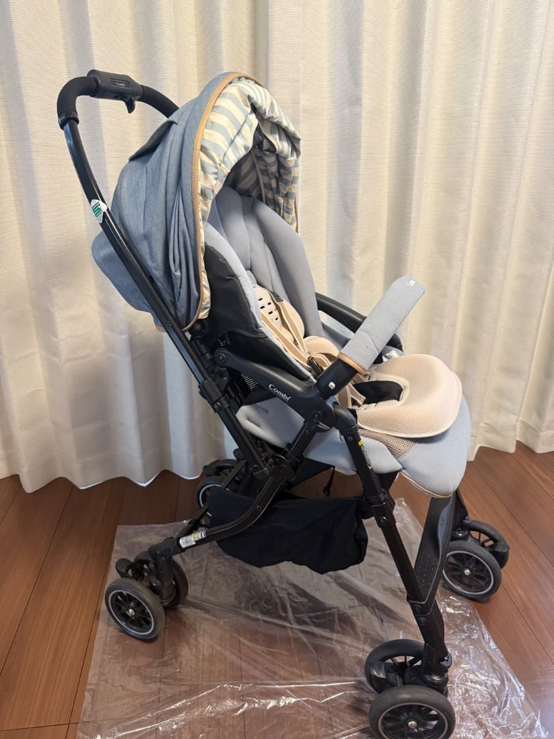 ベビーカー メチャカルハンディオート４キャス　コンビ