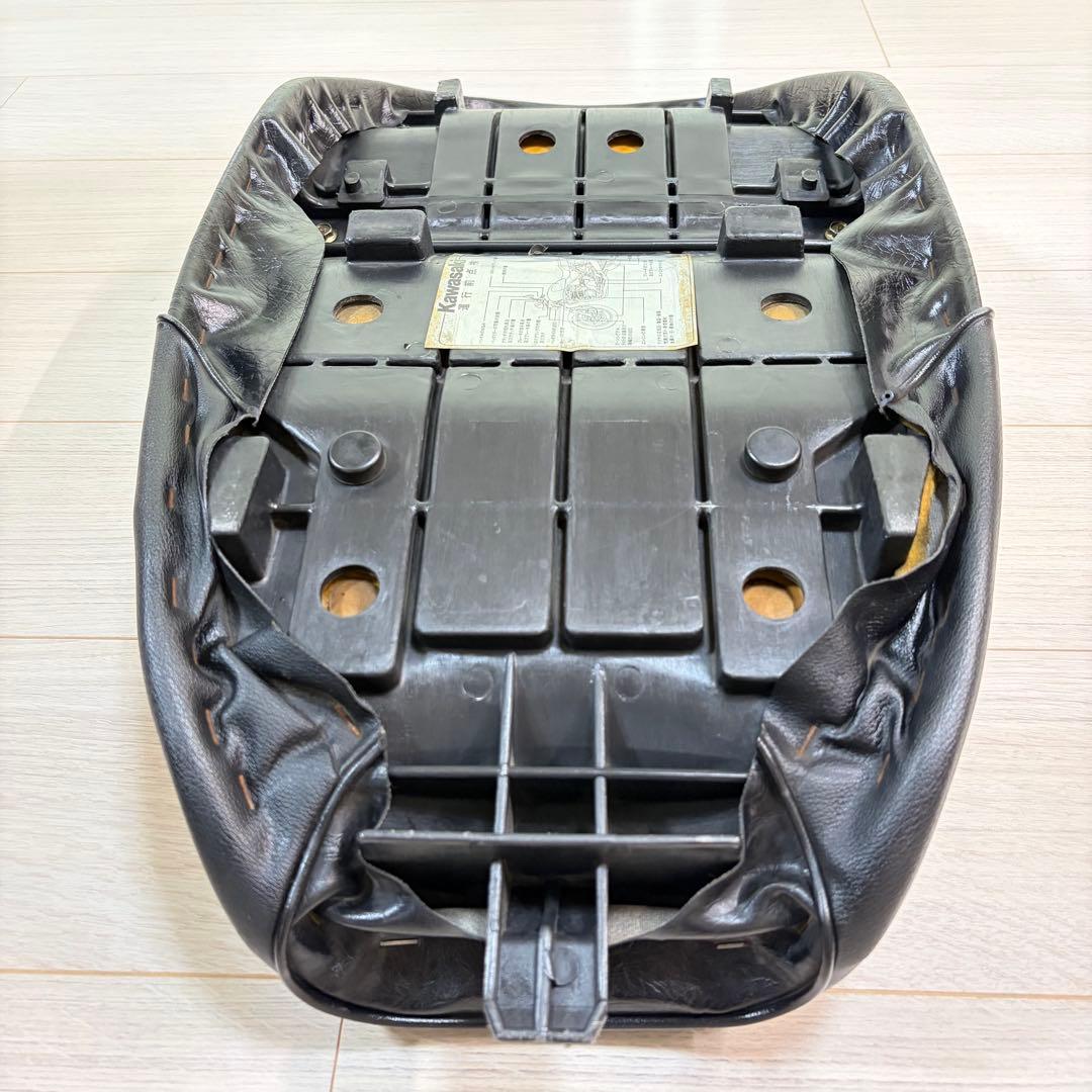 ゼファー1100 ZEPHYA1100 純正シート (アンコ抜き済) 送料無料