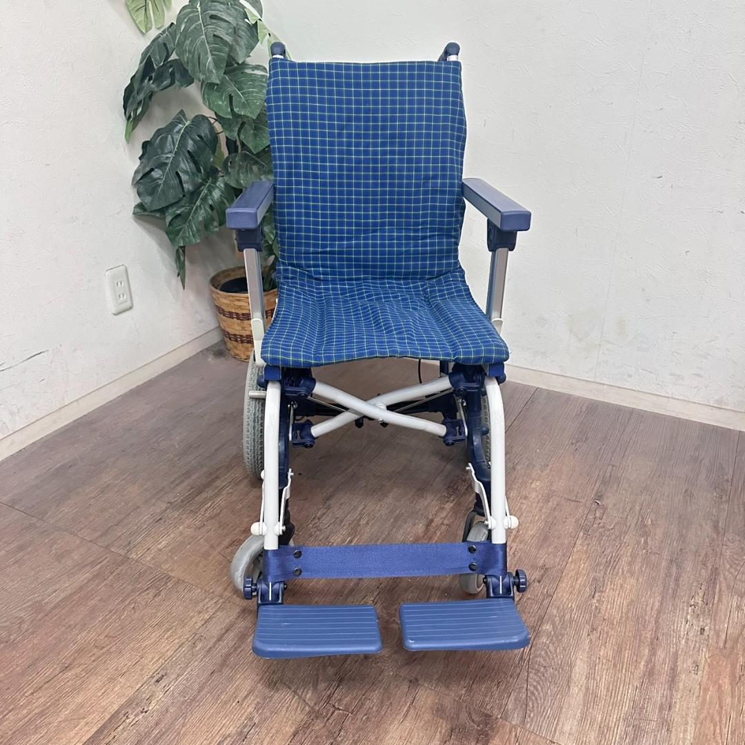 ウチエ　ハイパーコンパクトB　　折り畳み式　車いす　介護式　　肘跳ね上げ　　軽量