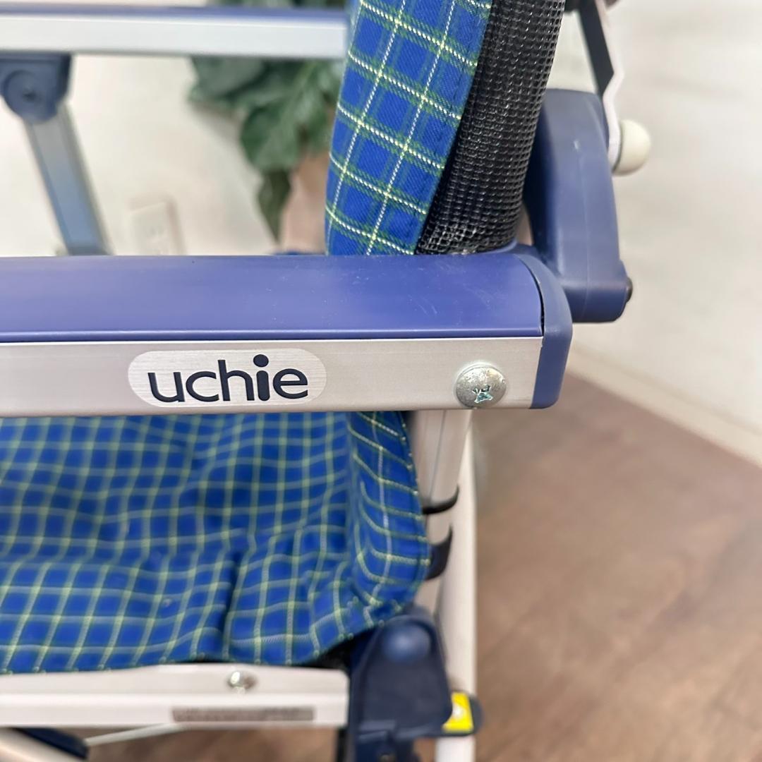 ウチエ　ハイパーコンパクトB　　折り畳み式　車いす　介護式　　肘跳ね上げ　　軽量