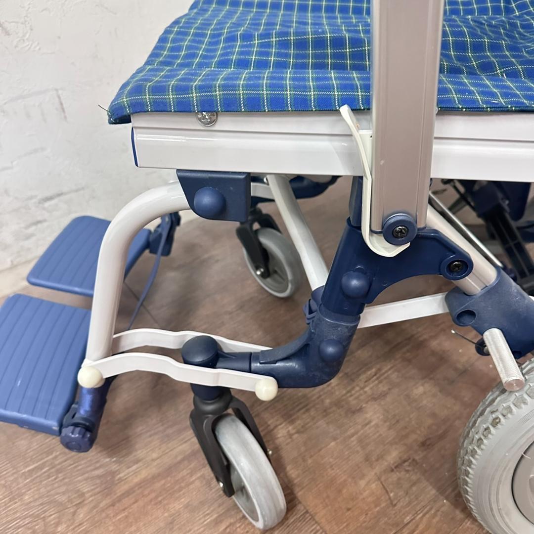 ウチエ　ハイパーコンパクトB　　折り畳み式　車いす　介護式　　肘跳ね上げ　　軽量