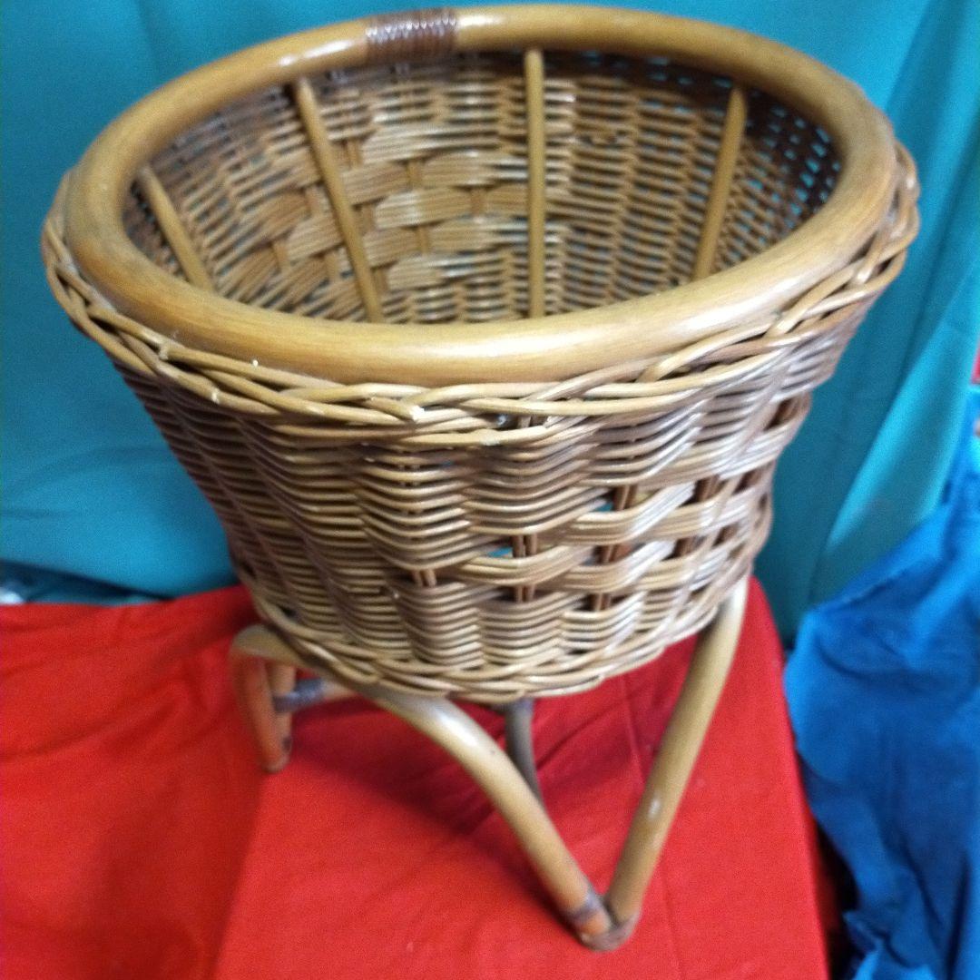昭和レトロ・ラタン・籐籠・脱衣かご・ガーデニング・鉢かご・バスケット