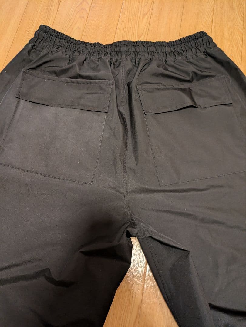 qmile キュマイル　黒 防水　ナイロンパンツ　スノーボードパンツ　Ｍ　韓国