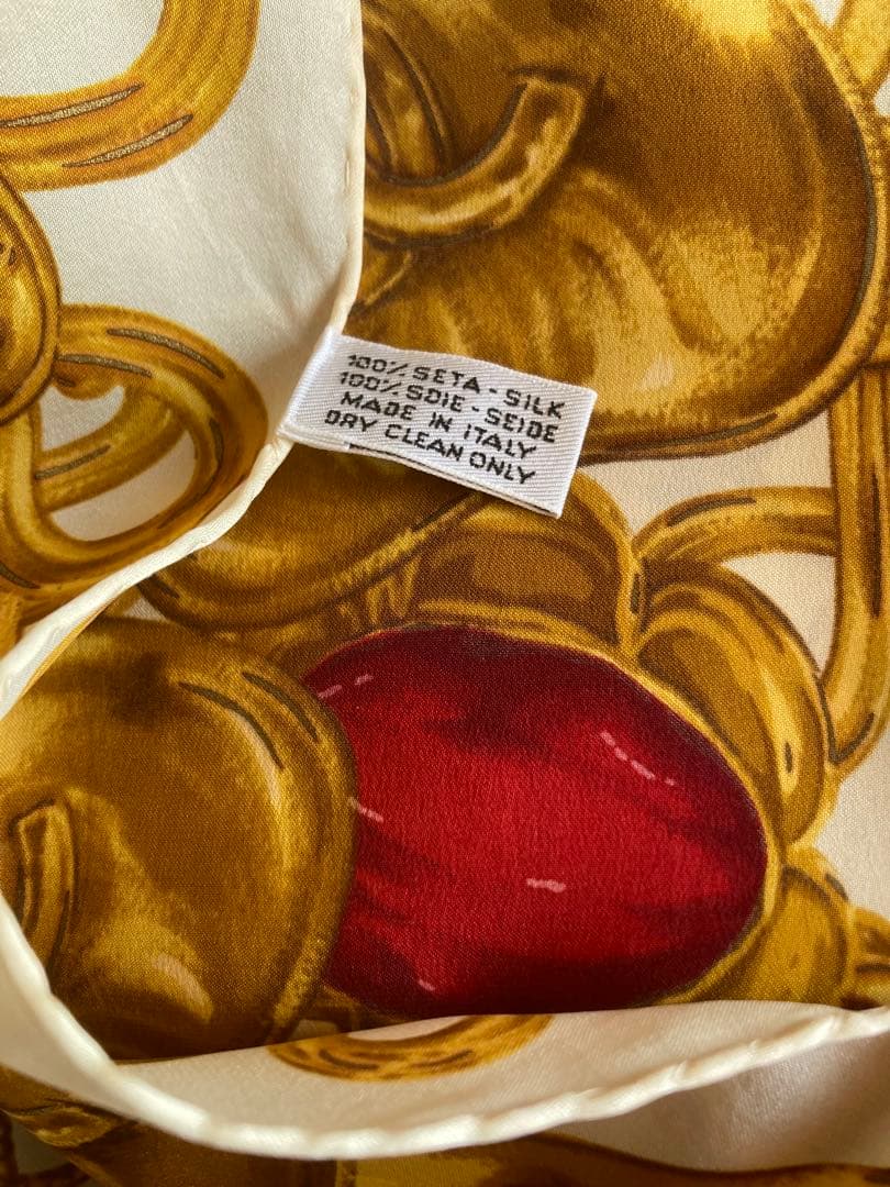 CHANEL シルクスカーフ 大判