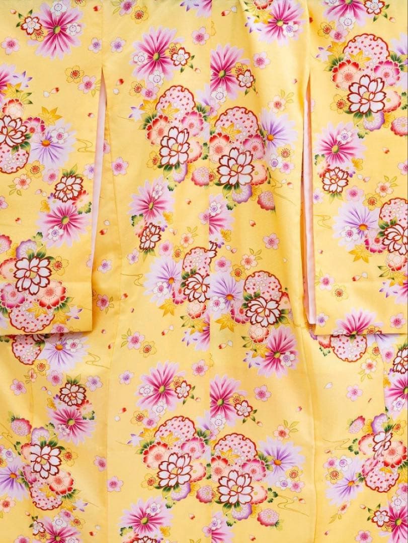 七五三七歳‼️完全フルセット‼️薄イエローに花々キラキラ‼️お家からは揃えるなし