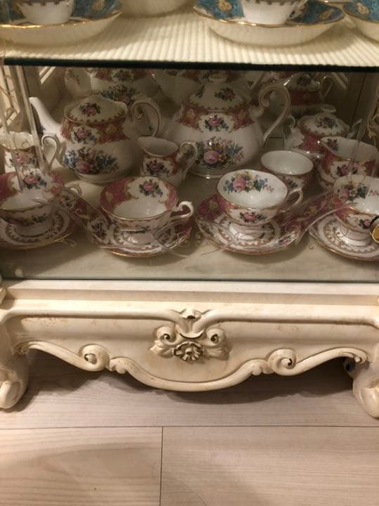 ロイヤルアルバート　レディカーライル　ティーセット