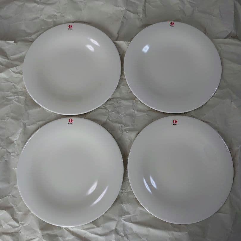 iitala サルヤトン プレート 22cm ホワイト 4枚 未使用品 廃盤