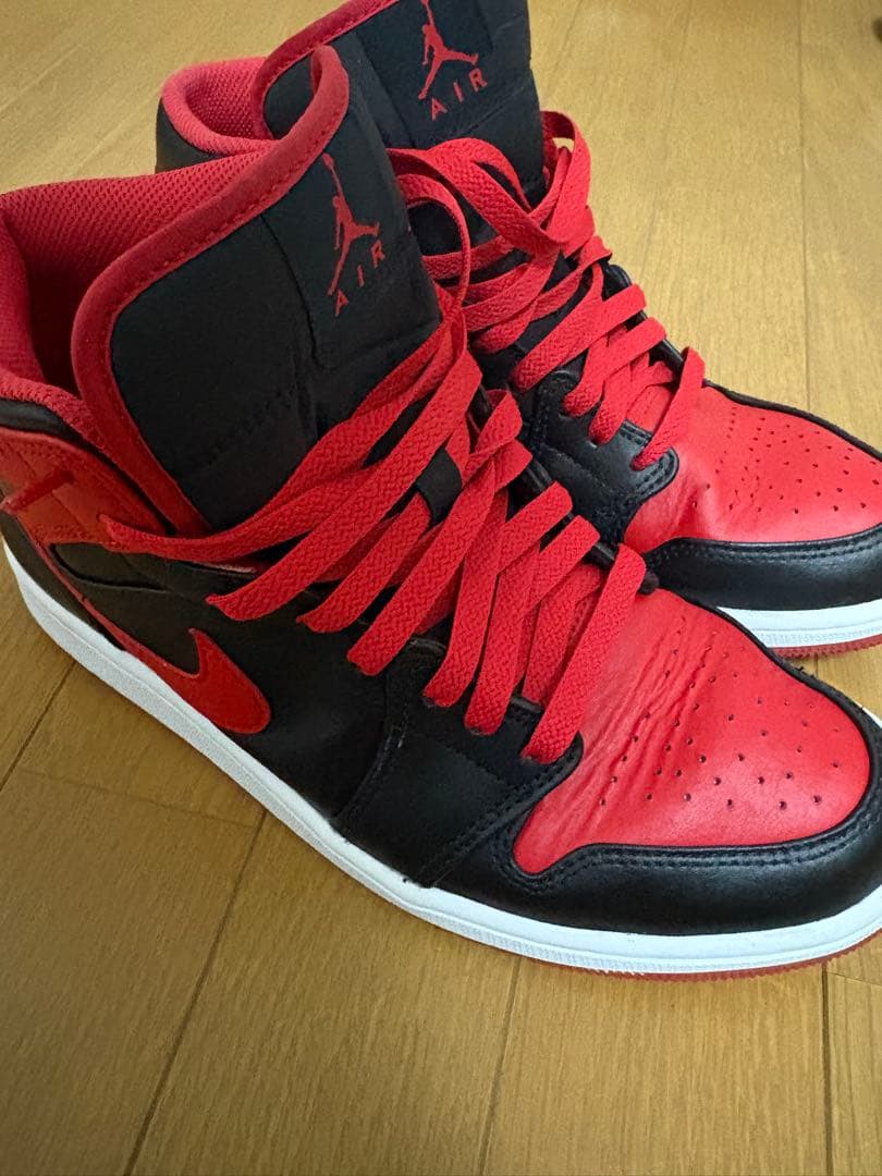 靴 Nike Air Jordan 1 Mid \"Bred Toe\"