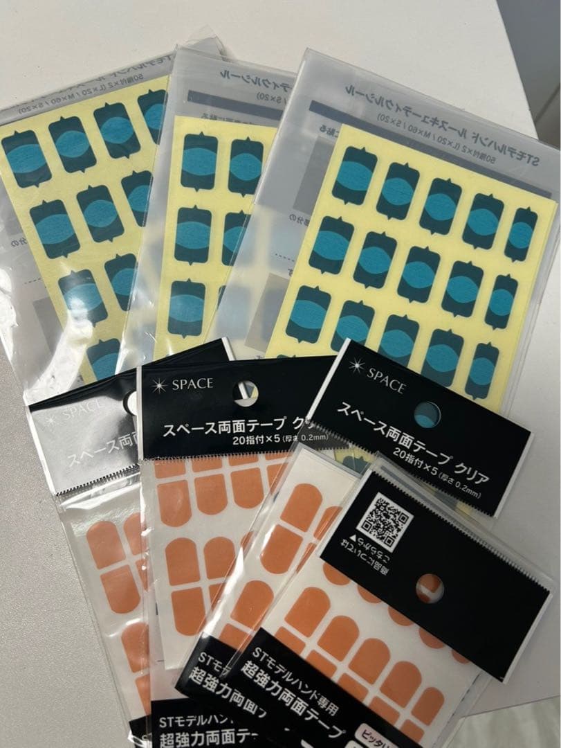 JNEC認定モデルハンド　ネイルチップ等おまけ多数