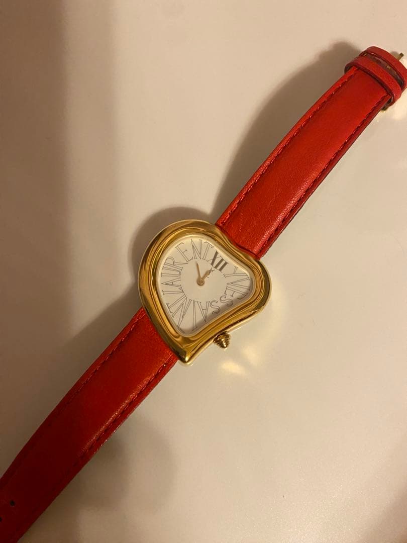 イヴサンローラン　腕時計　ハート