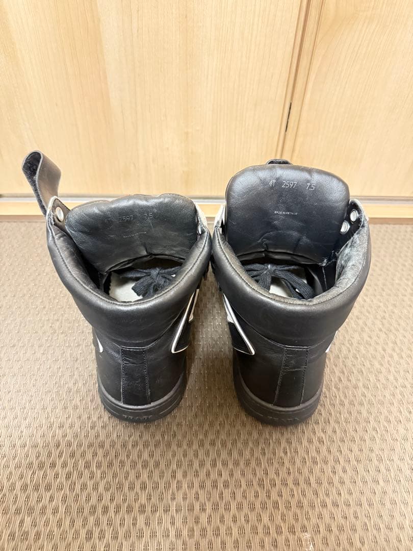 PRADA ホワイト/ブラック スニーカー