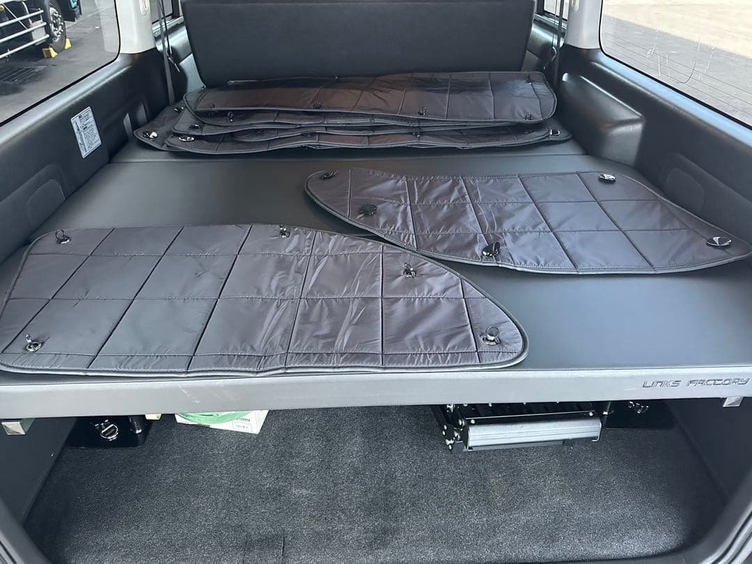 ハイエース　サンシェード1台分