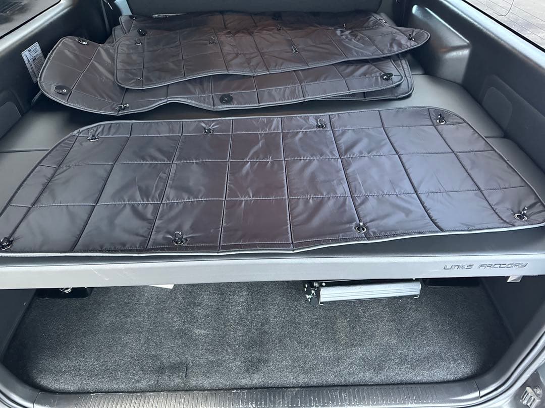 ハイエース　サンシェード1台分