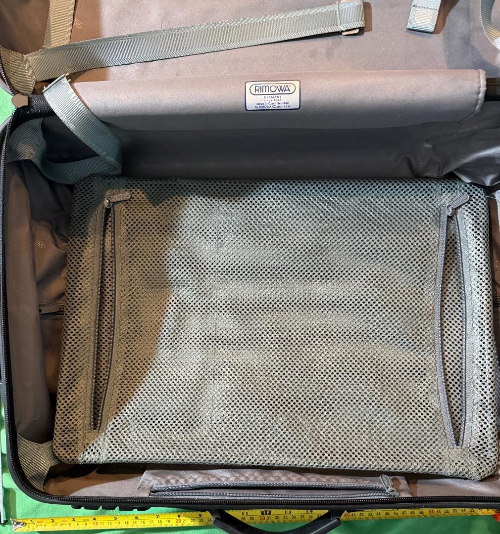 Rimowa Salsa キャリーオンスーツケース – グリーン