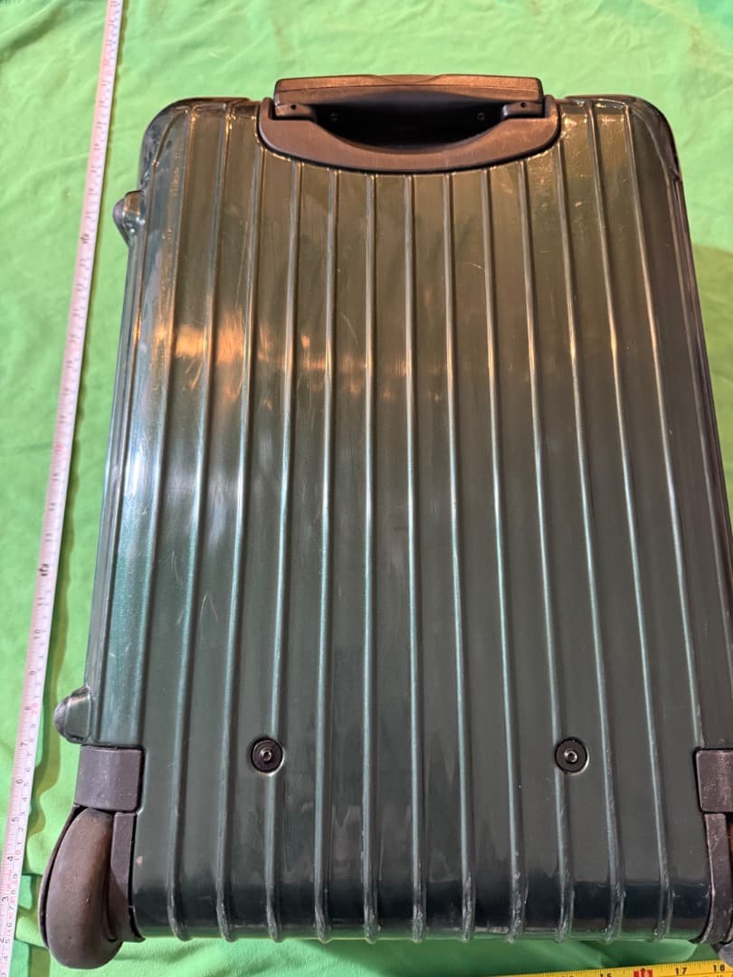 Rimowa Salsa キャリーオンスーツケース – グリーン