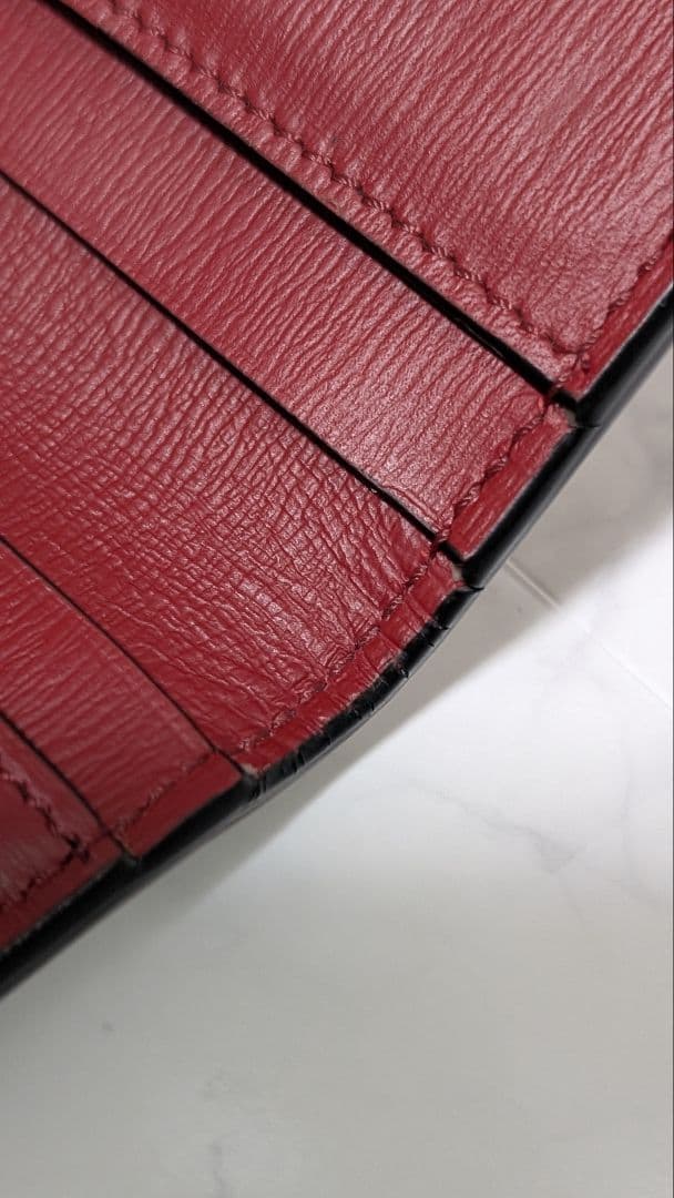 【早いもの勝ち価格】TOMFORD メンズレザー二つ折り財布 バーガンディ