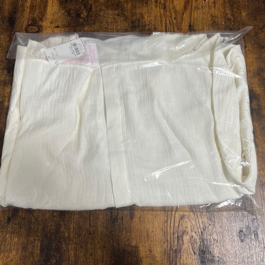 ジェラピケ SPRING フリルブラウス オフホワイト