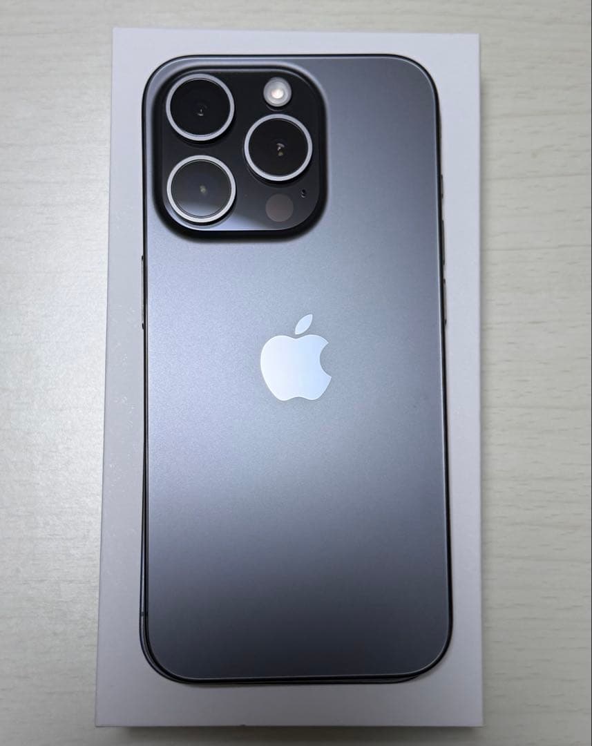 iPhone15Pro(ブラックチタニウム)256GB 本体+付属品付き