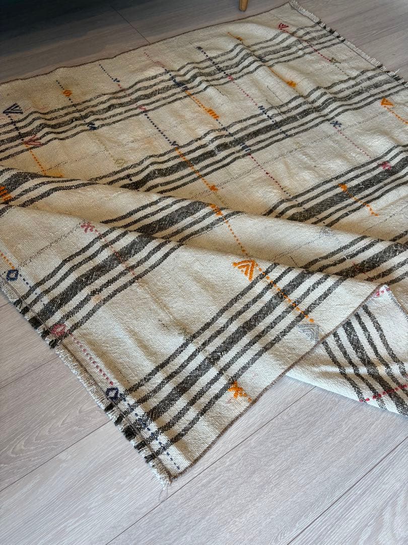 一点物ビンテージラグ・キリム（トルコ、アナトリア）167 x 189cm