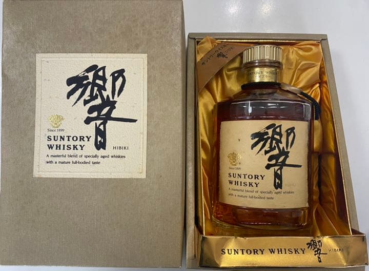 響　ノンエイジ　サントリーウイスキー  ゴールドラベル・金キャップ　未開栓