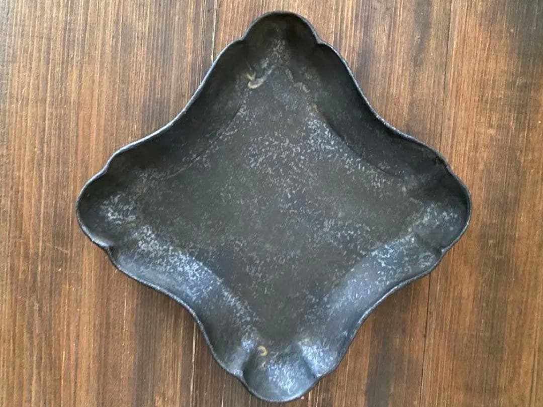 安福由美子　錆F皿