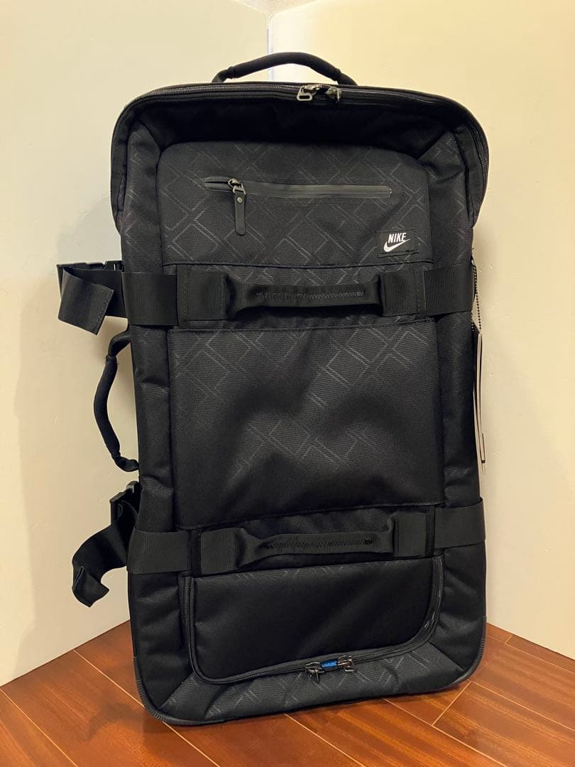 NIKE キャリーバック　78L