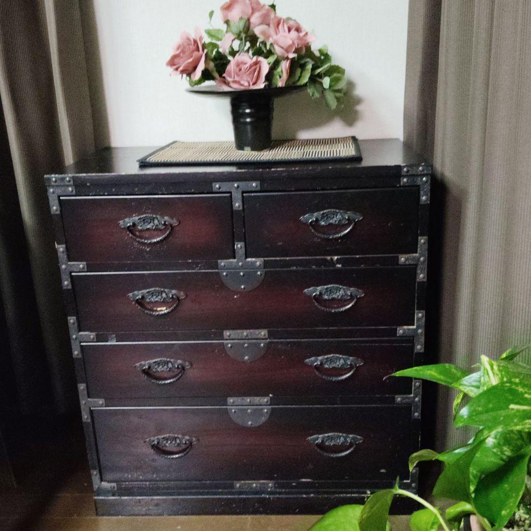 レトロ 骨董品 民芸調 モダン和箪笥　民芸家具 伝統的な木製 箪笥