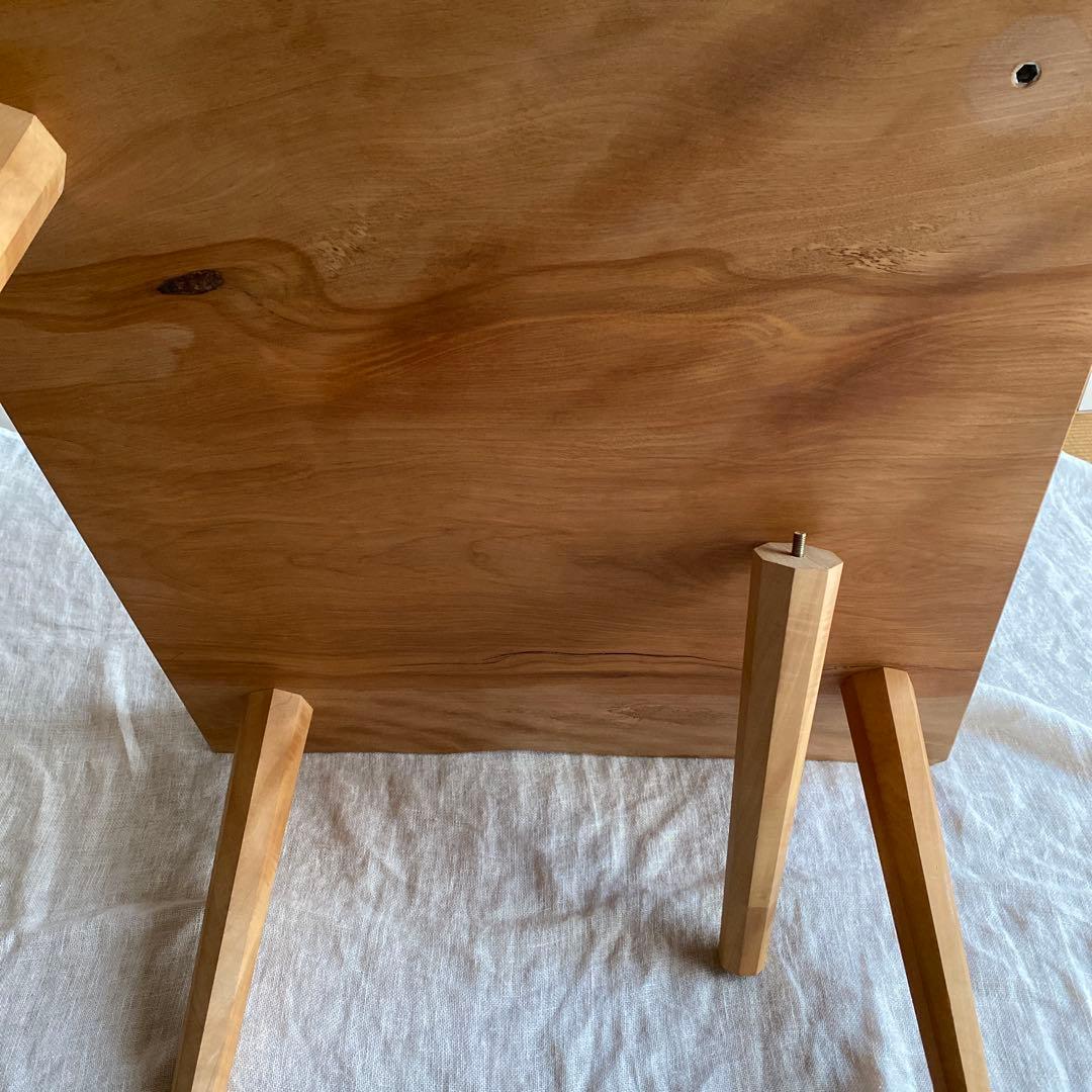 リビングテーブル　一枚板　ミズメザクラ