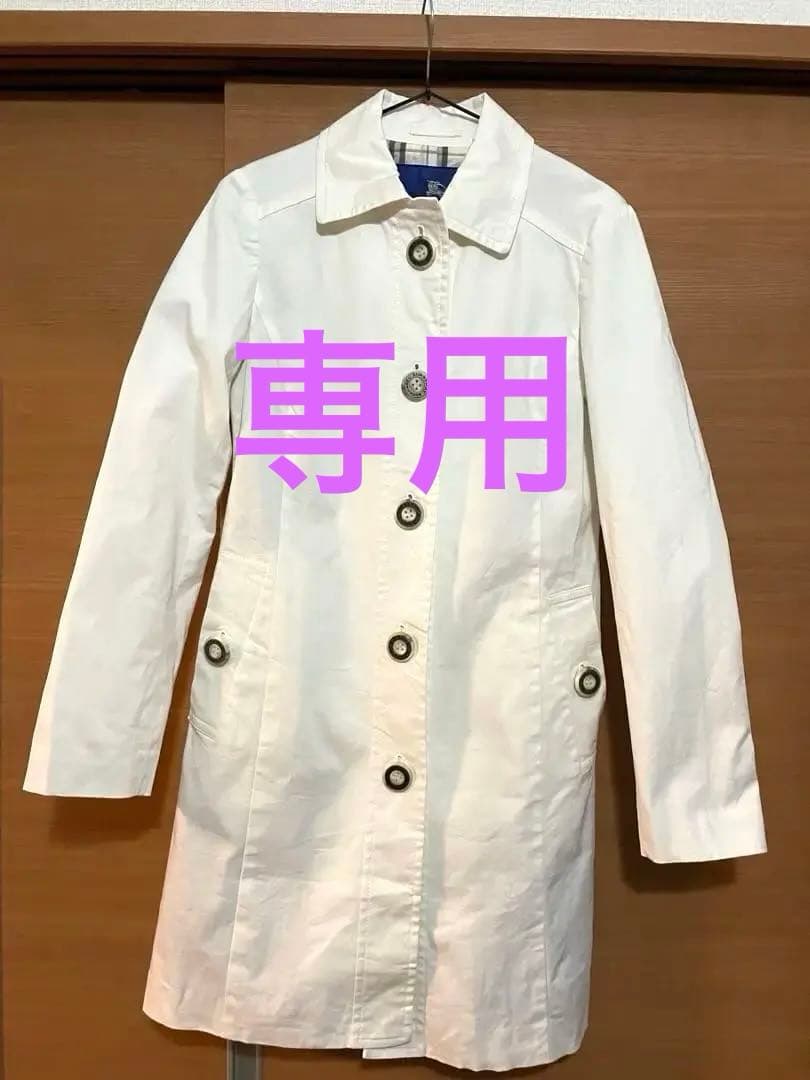バーバリーブルーレーベル　ホワイト トレンチコート