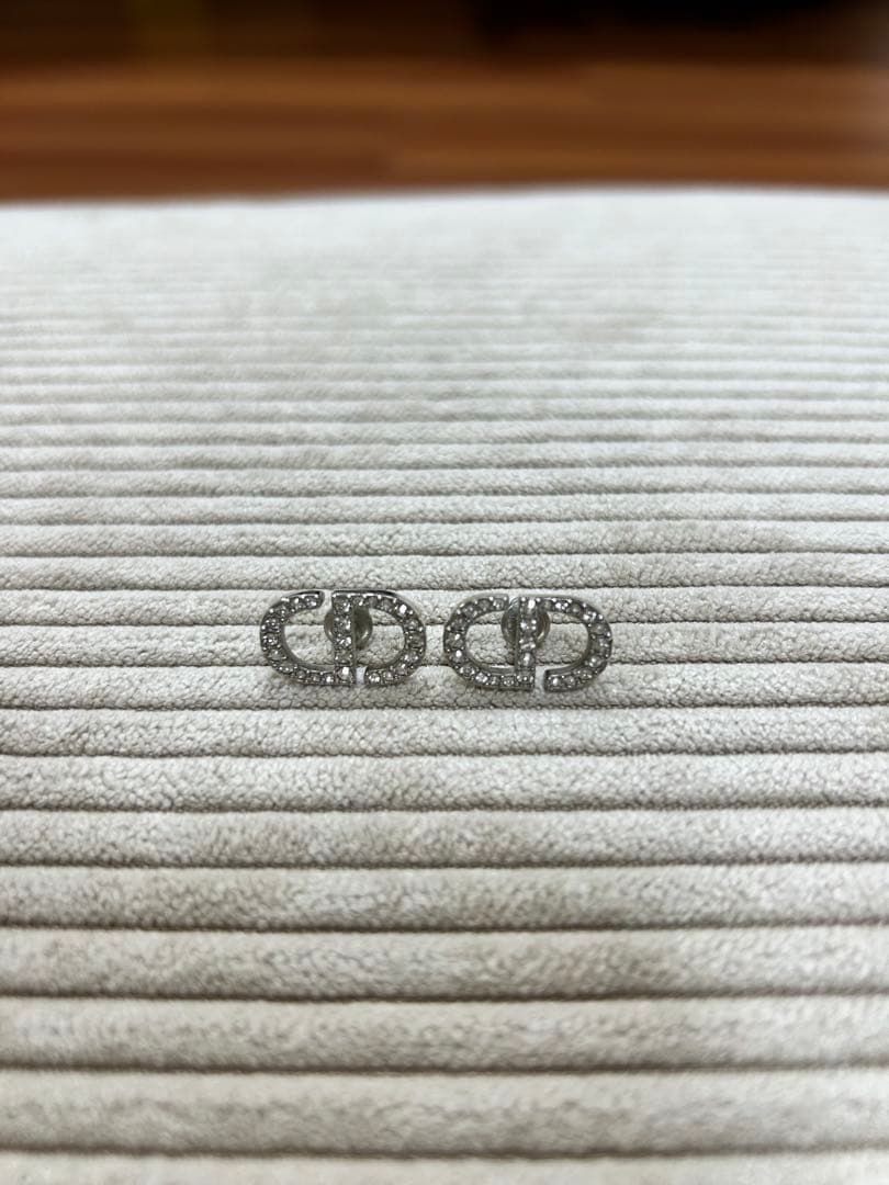 ゆら様　ディオール　両耳ピアス