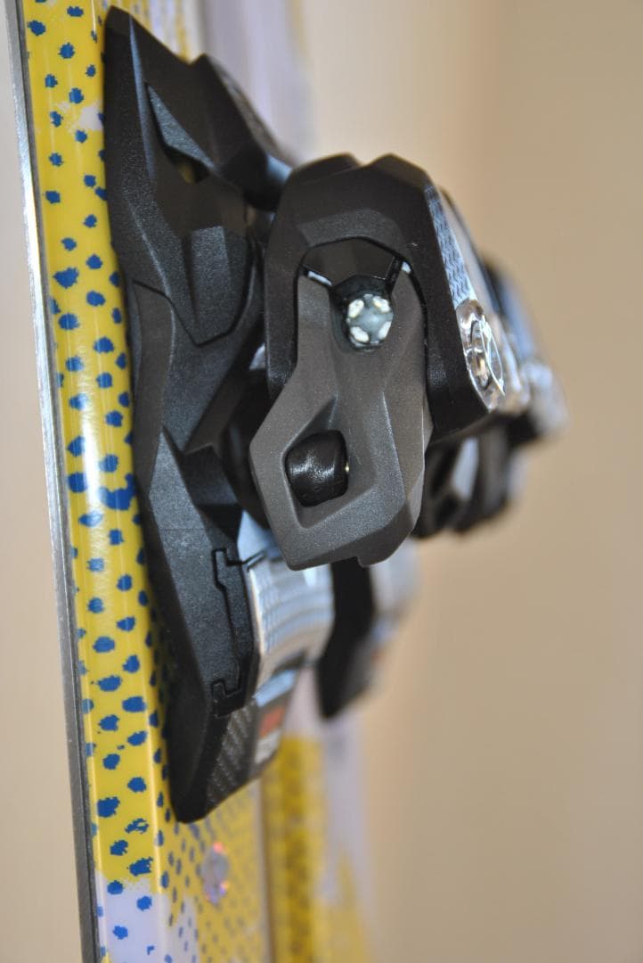 スキー板 VOLKL フォルクル REVOLT 81 158cm