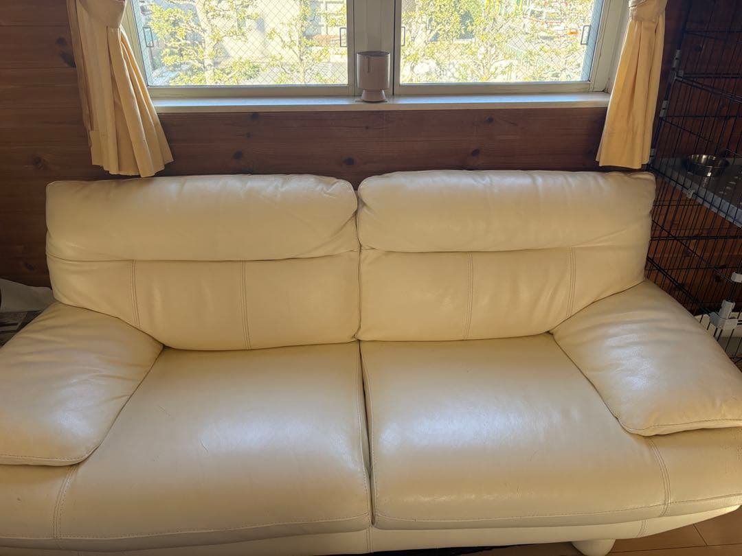 革張り　ソファー