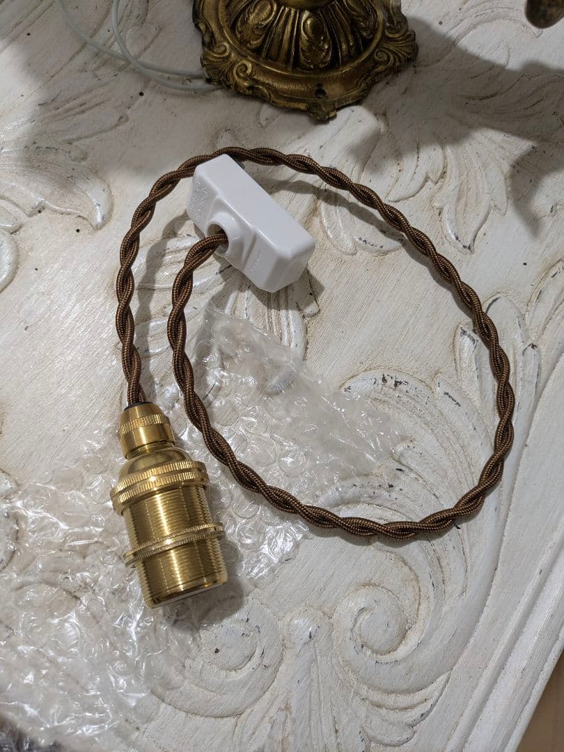 フランスアンティーク　ピンクオパリンガラス　ミニシェード/ランプシャンデリア