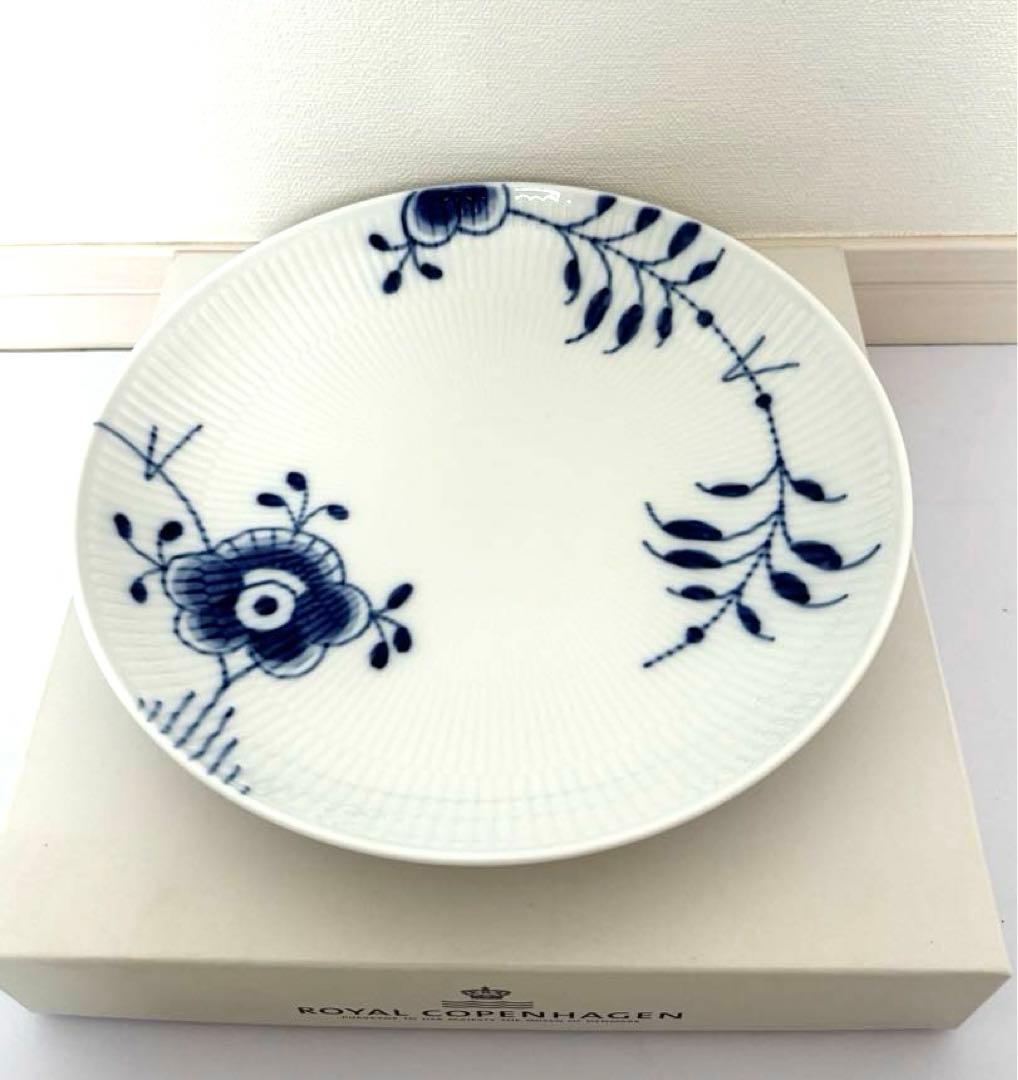 ロイヤルコペンハーゲン　ブルーフルーテッド　メガディーププレート　25cm