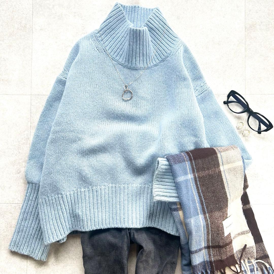 美品　ギャルリーヴィー ファインウール ハイネックプルオーバー 水色