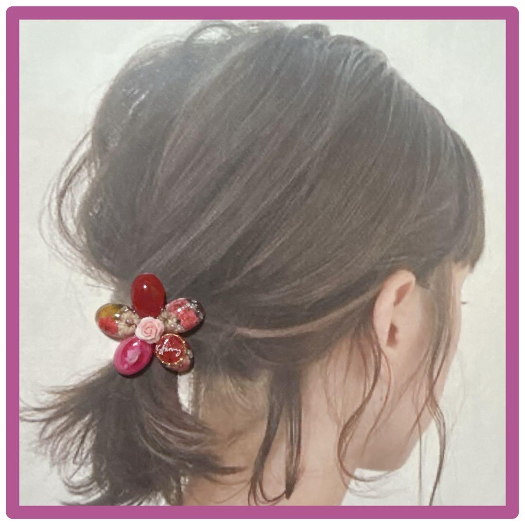 No 914❣️可愛いお花レジンヘアゴム❣️٩(๑❛ᴗ❛๑)۶