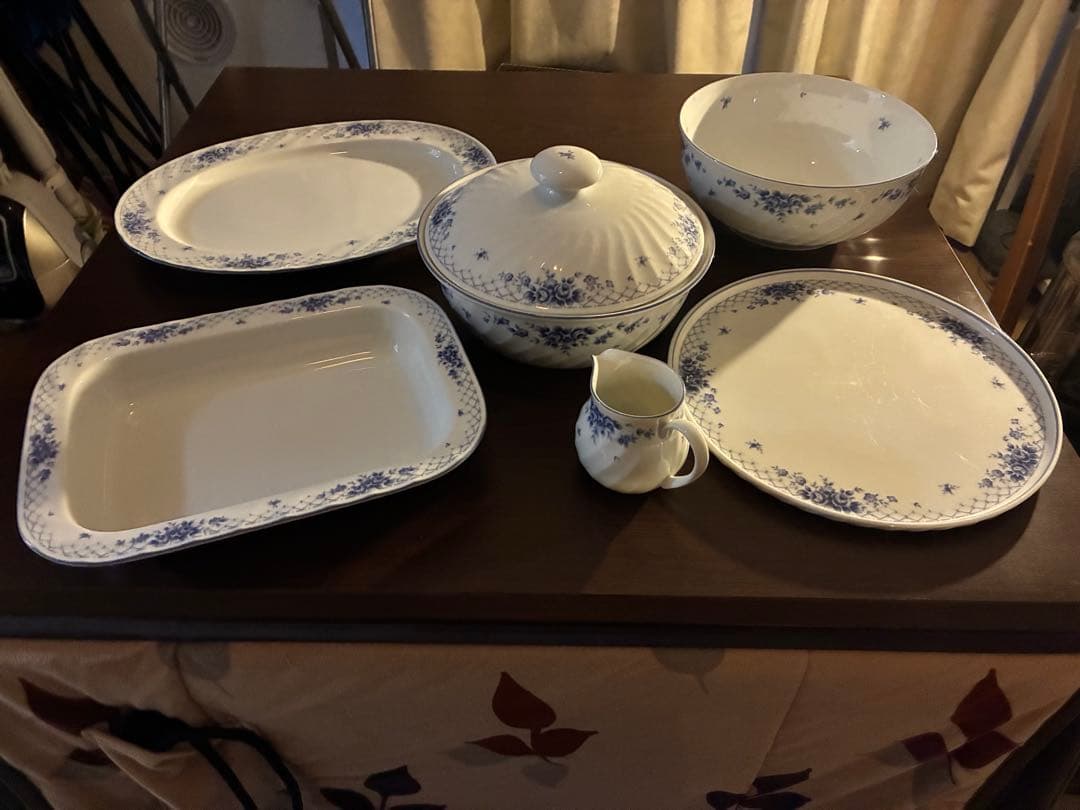 定価3万円 Cinq Gourmet 珊瑚入り陶磁器食器セット 6点