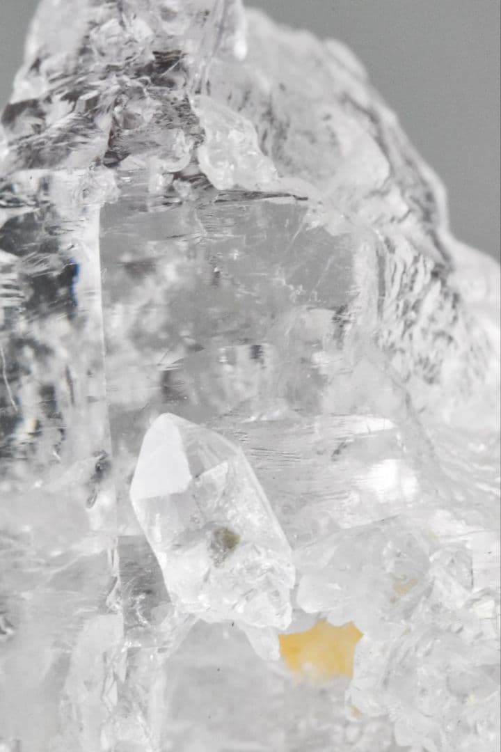 パキスタン スカルドゥ産 カラコルムアメジストエレスチャル