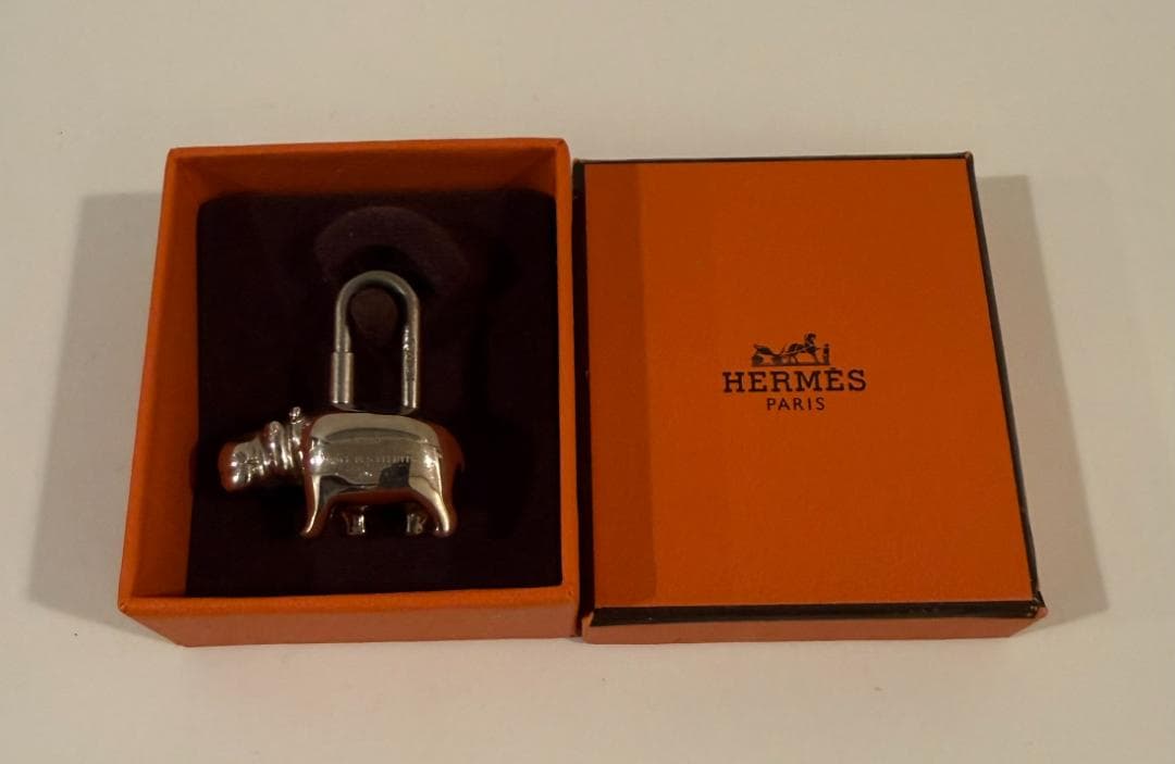 HERMES　カデナ　カバ　2005年ビンテージ 　バッグ　チャーム　シルバー