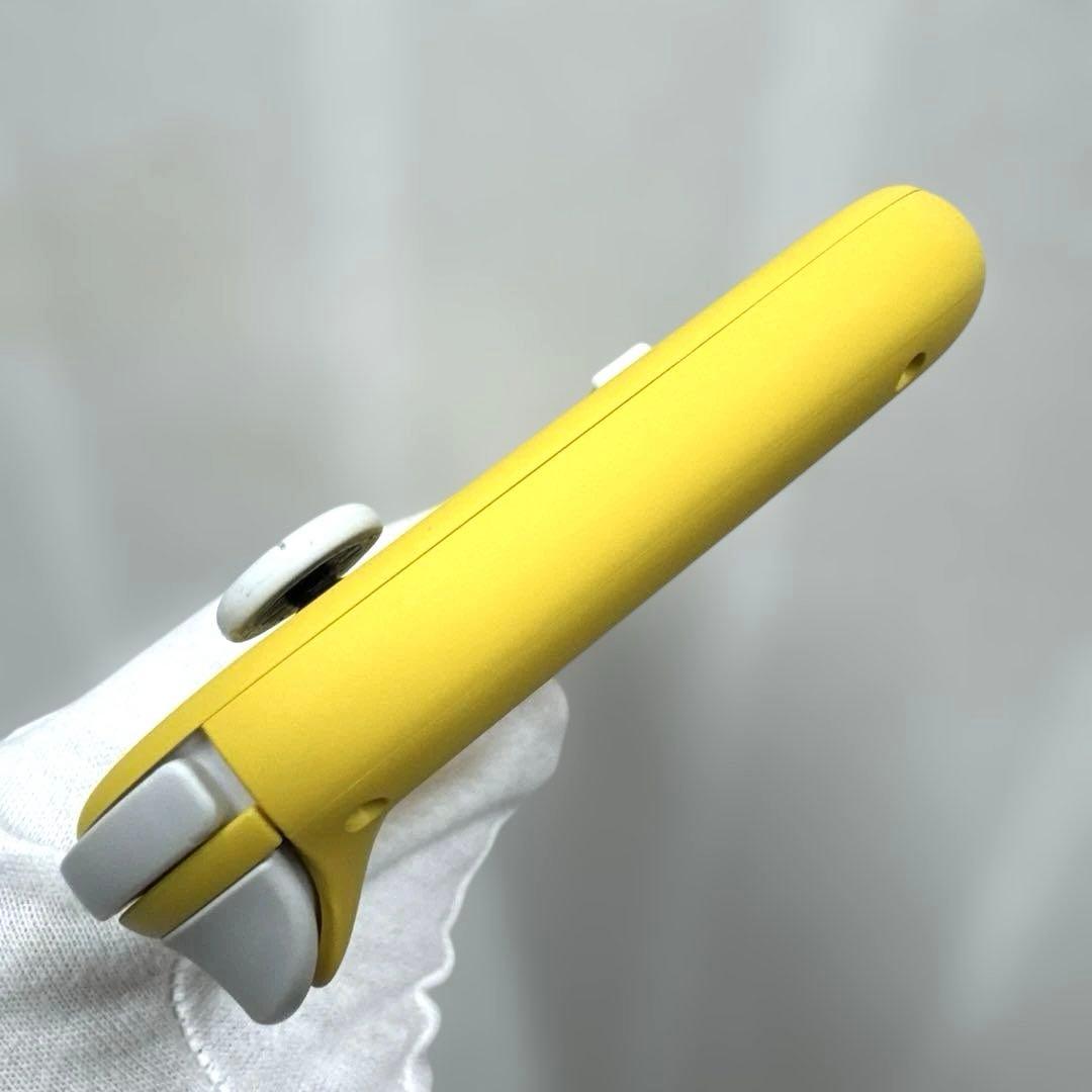Nintendo Switchライト Yellow